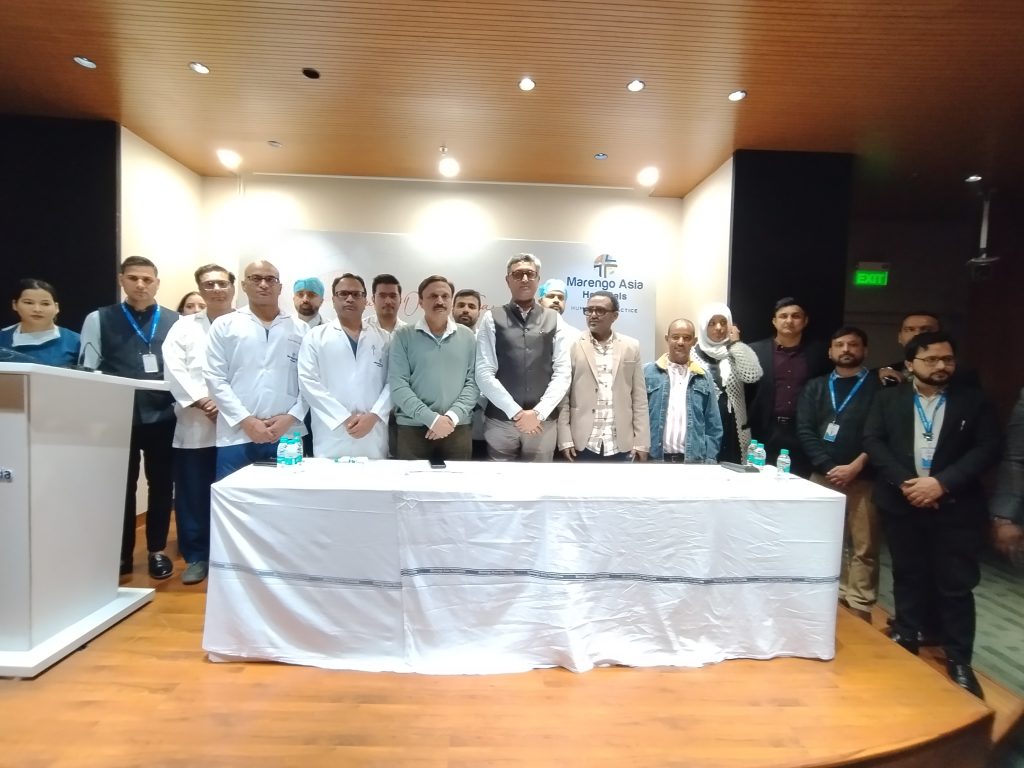 फरीदाबाद जिले में पहली बार लिवर और किडनी का एक साथ सफल ट्रांसप्लांट , दोनों ऑर्गन के ट्रांसप्लांट करने में डॉक्टरों को ऑपरेशन थिएटर में 15 घंटे का समय लगा For the first time in Faridabad district, simultaneous successful transplant of liver and kidney, it took doctors 15 hours in the operation theater to transplant both the organs.