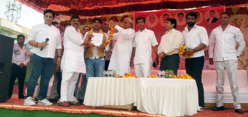 ब्राह्मण महासंघ ने विजय कौशिक को राष्ट्रीय प्रवक्ता और भोला शर्मा को युवा जिला अध्यक्ष नियुक्त किया