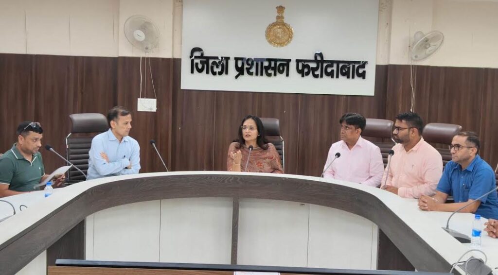 कृषि यंत्रों के चयन के लिए पूर्ण पारदर्शिता के साथ ऑनलाइन ड्रॉ आयोजित : सीईओ जिला परिषद शिखा Online draw conducted with complete transparency for the selection of agricultural machinery: Shikha, CEO, Zila Parishad