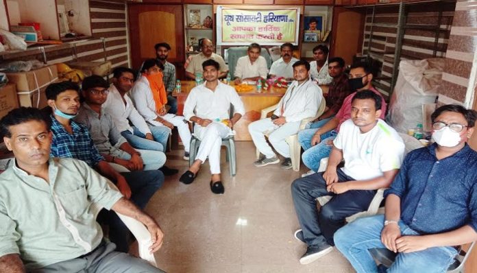 Discussion on running membership campaign in Youth Society Haryana meeting