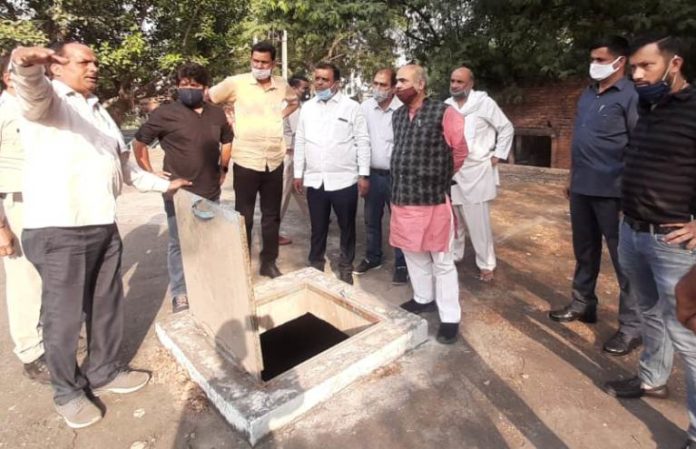 Cabinet Minister Moolchand Sharma inspects water booster located at Ballabhgarh Sector 2