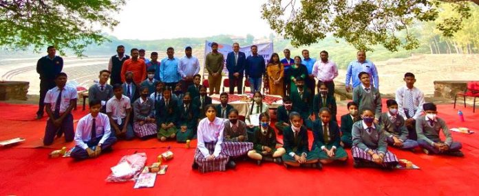 Students participated in the quiz competition organized under the World Heritage Festival at Surajkund.